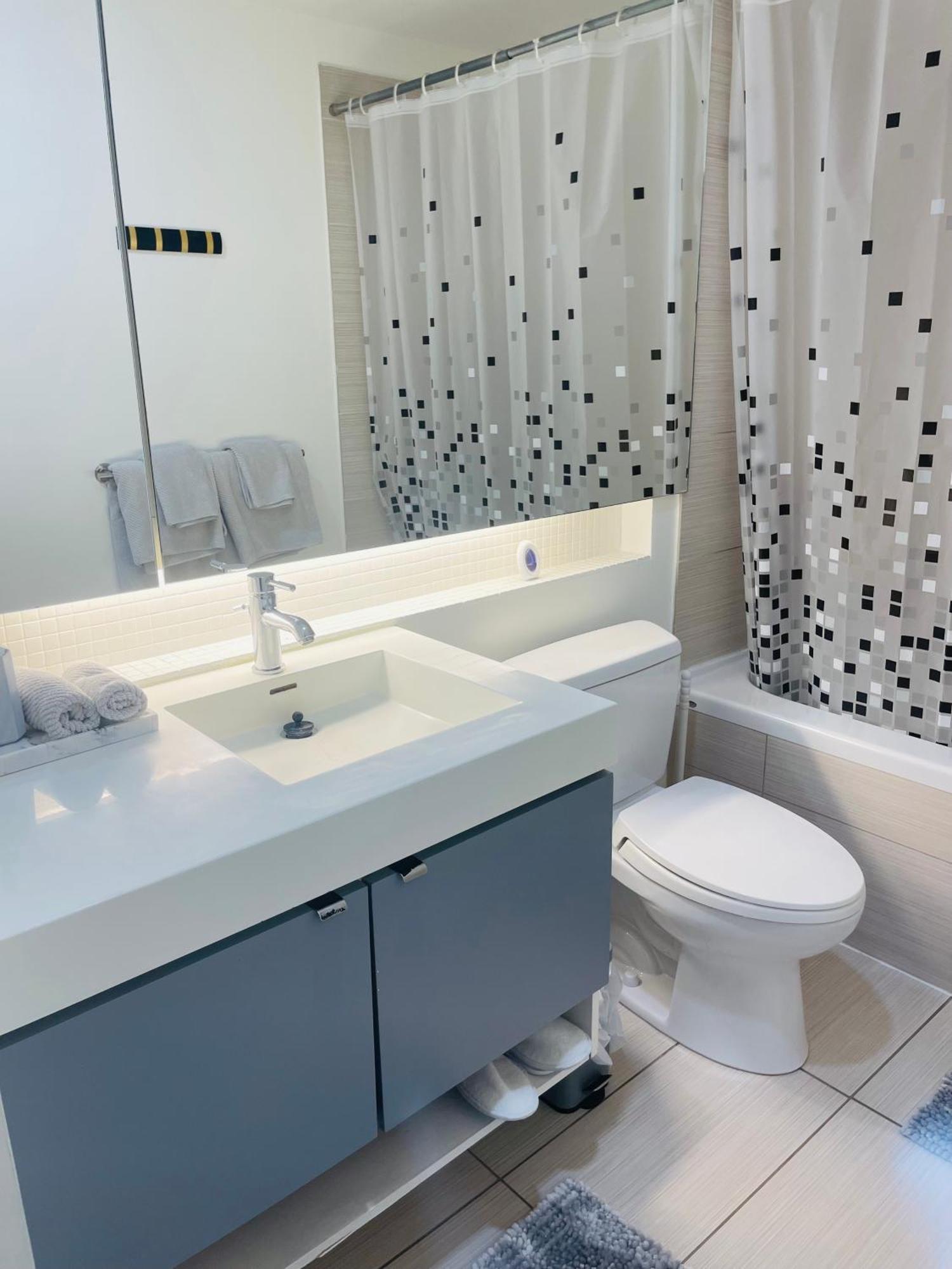Beautiful Apartment Downtown, Mins To Rogers Arena, Stadium, Restaurants, Shops Vancouver Exteriér fotografie